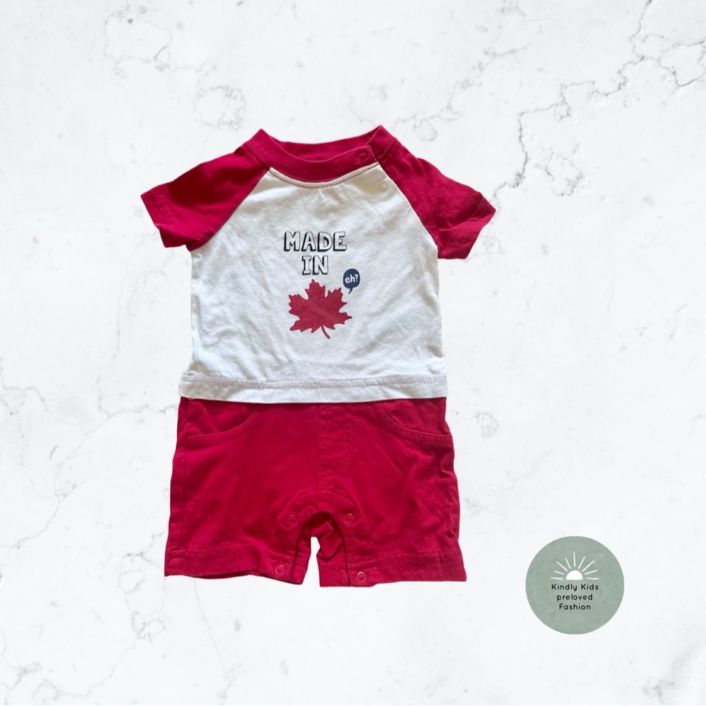 Children’s place | size 0-3m 🇨🇦Canada Day 🇨🇦 romper with snaps.